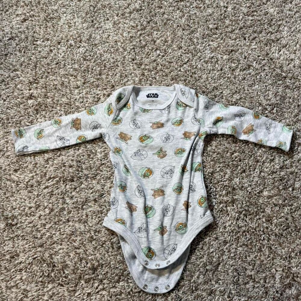 Star Wars Baby Grogu Bodysuit 12M Gray Long Sleeve Snap Bottom